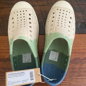 Native shoes-brand new